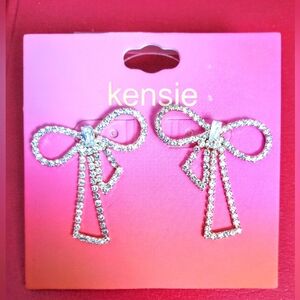 PAIR OF NEW SPARKLING EARRINGS, BOWS FILLED WITH SPARKLING STONES BY KENSIE,1.5"